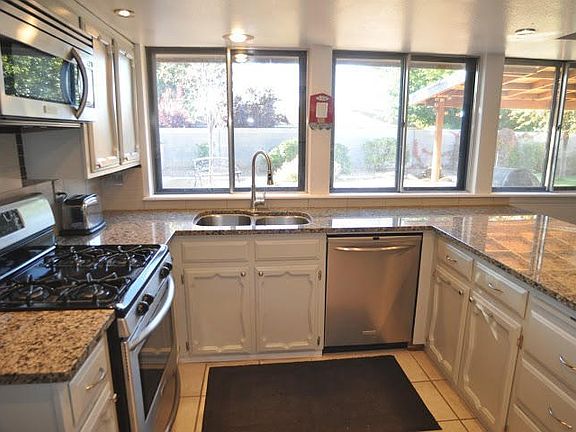 5th image of 6920 Christy Ave NE