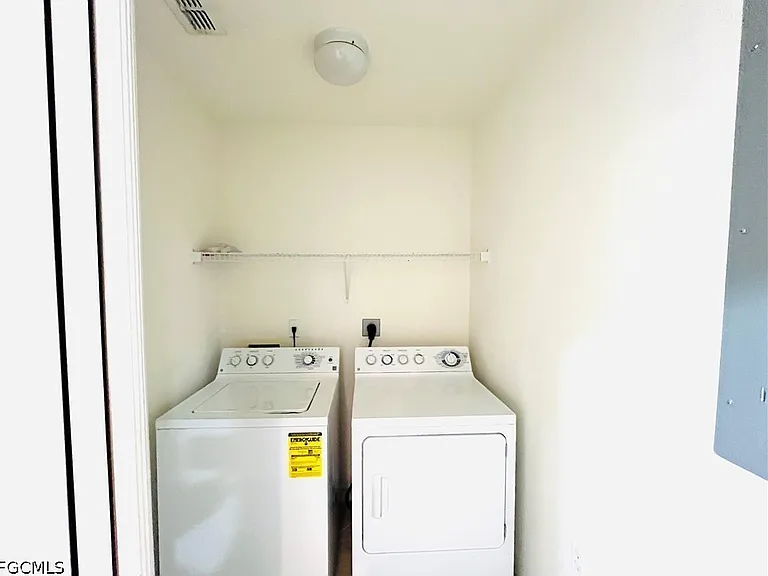 8450 Kingbird Loop #430 — Photo 10