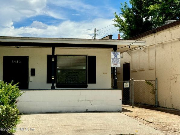 3532 Corby St