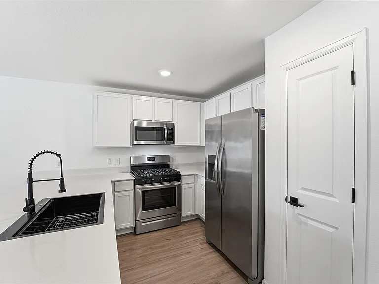22238 Palladium Dr — Photo 14