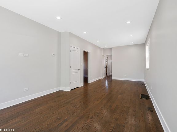 3rd image of 3571 W Cortland St Unit 1
