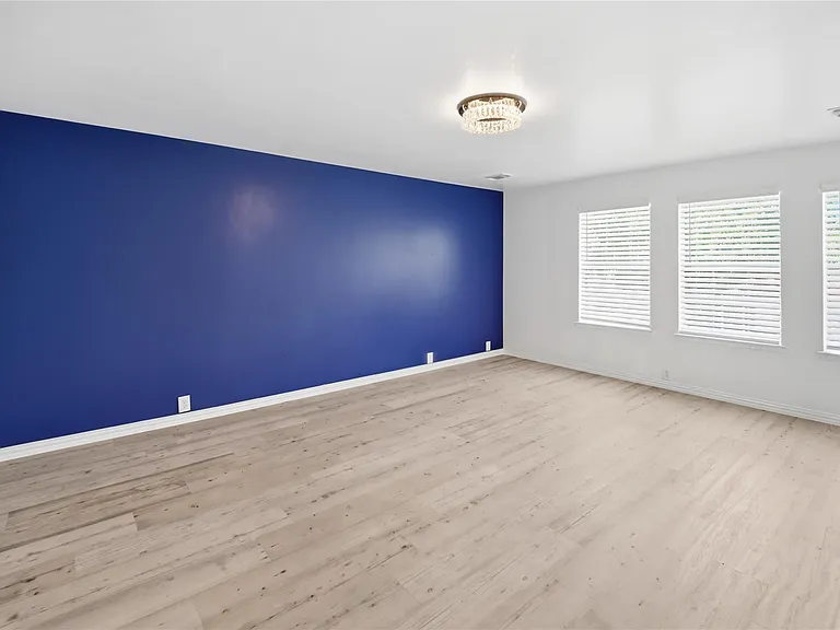 6811 Brighton Hill Ln — Photo 12