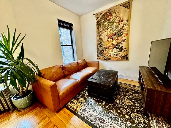 2nd image of 211 W 108th St APT 43