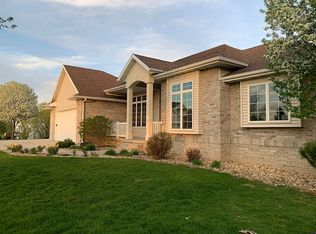 2908 Concord Cir, Cedar Falls, IA 50613