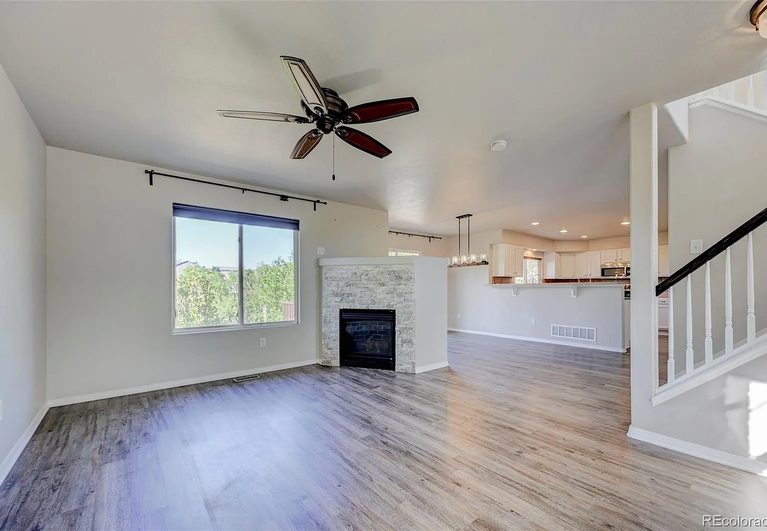 4 bed, 2.5 bath, 2168 sqft, $2,600 — Photo 3