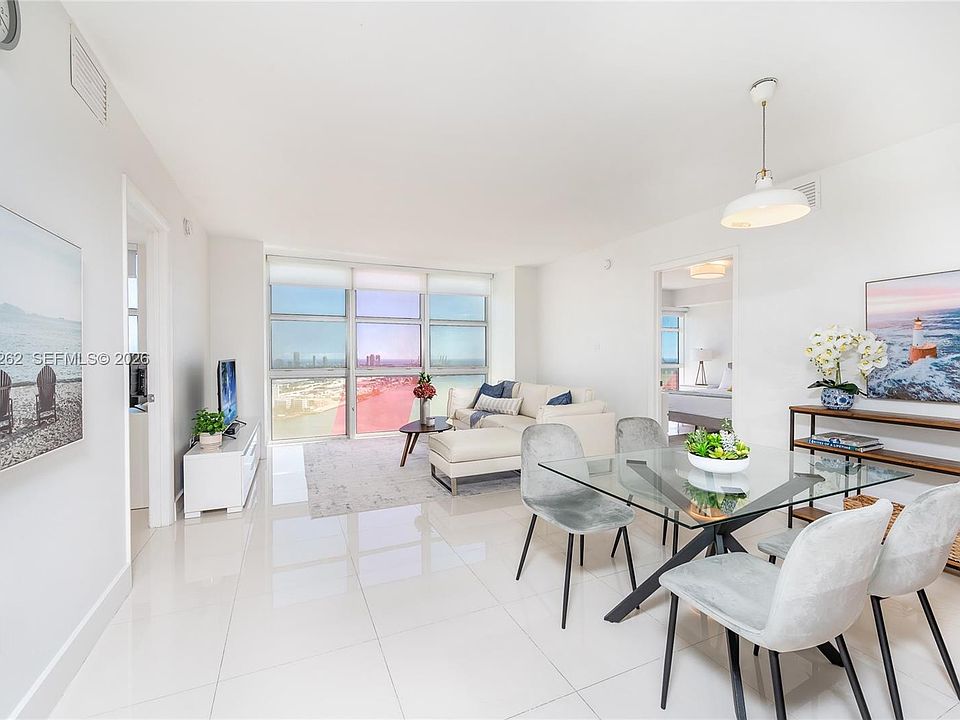 1st image of 50 Biscayne Blvd APT 3906