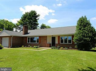 109 Murry Hill Dr, Lancaster, PA 17601