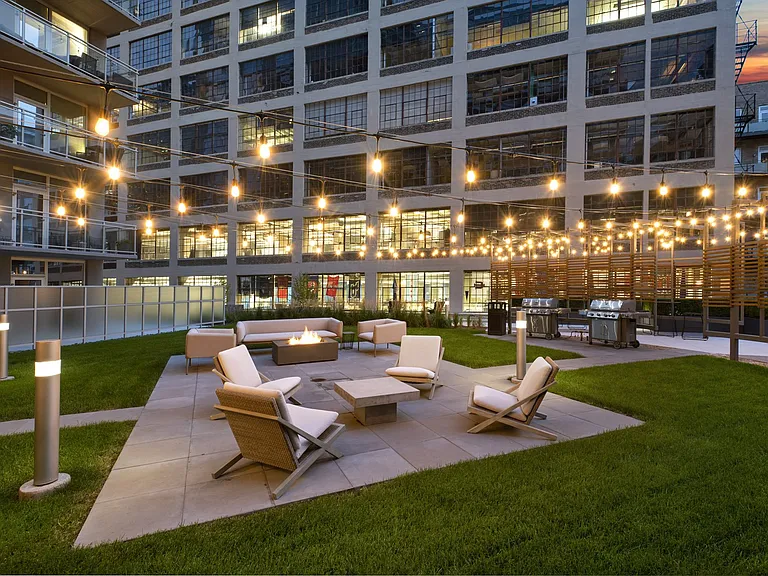 JeffJack Apartments — Photo 32