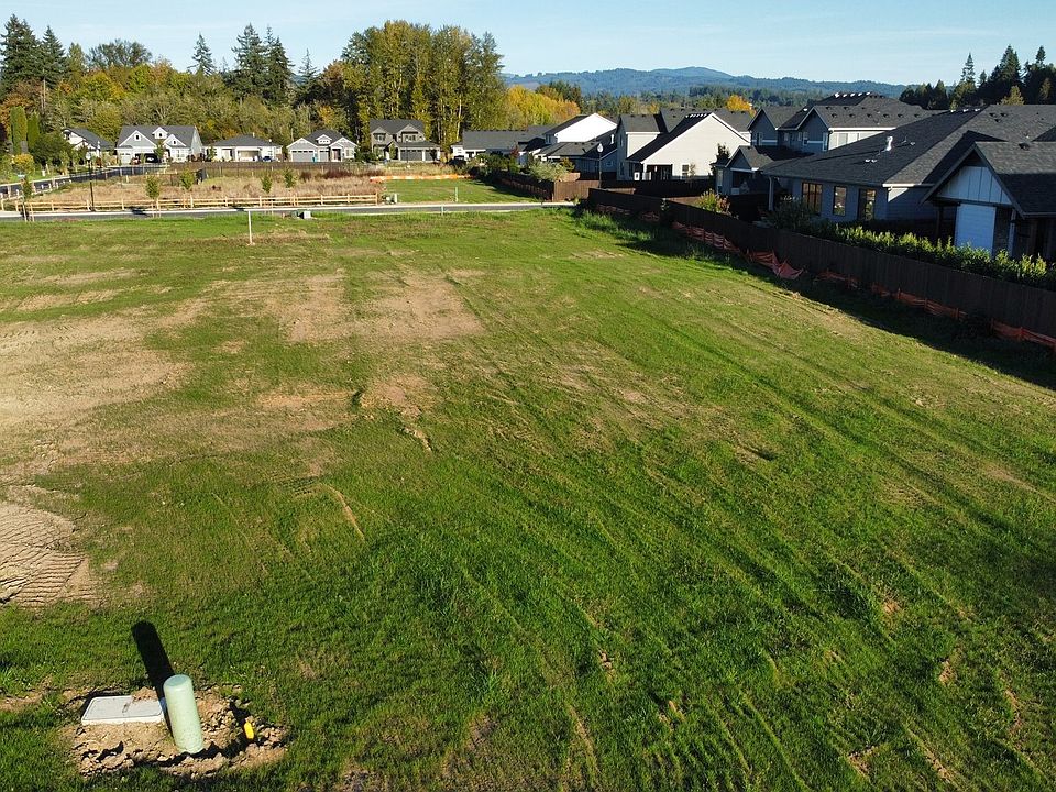 1st image of 2115 SE 25th St