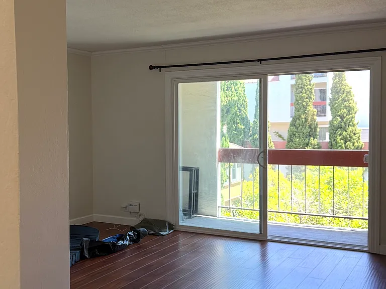 288 Whitmore St — Photo 10