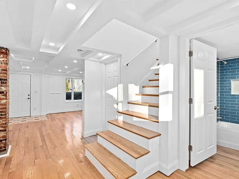 151 Hull St #1 — Photo 15