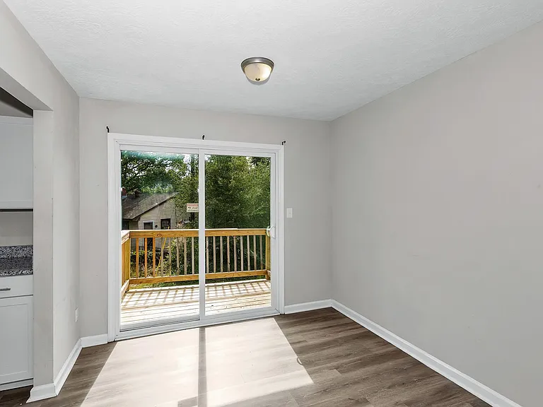 2114 Vandivere Rd — Photo 4