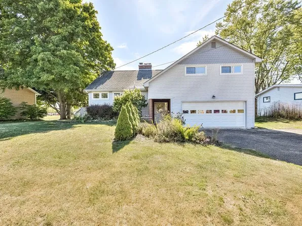 259 S Preston St, Centerburg, OH 43011