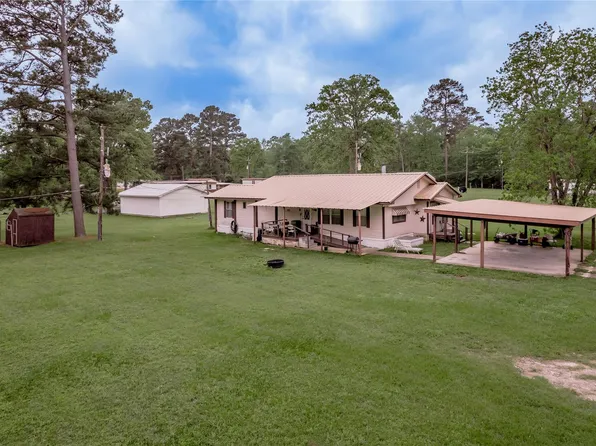 151 Moon Lake Dr, Trinity, TX 75862