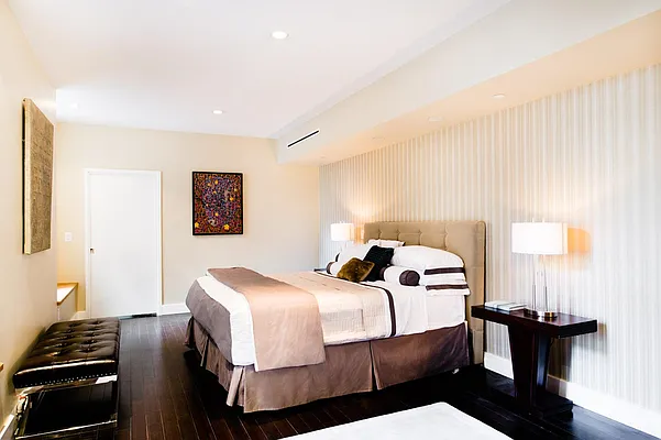 Sold by Corcoran | media 21