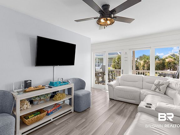 2nd image of 1472 W Beach Blvd #4