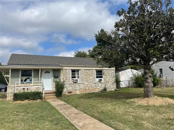 301 E Marshall Dr, Midwest City, OK 73110