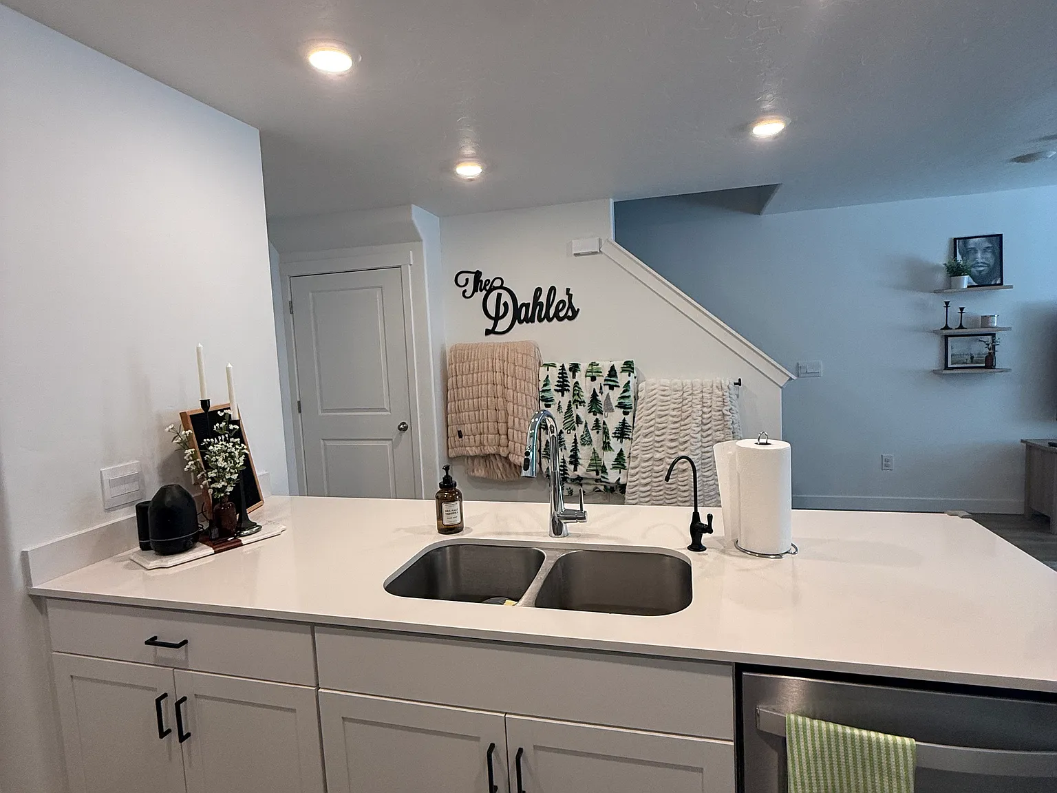 3 bed, 1452 sqft, $2,395 — Photo 3