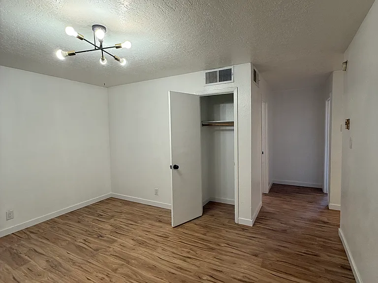 2412 Rice Ave NW — Photo 14
