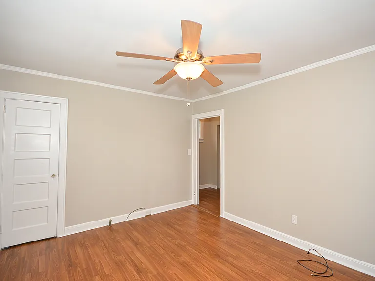306 S Maple St — Photo 4