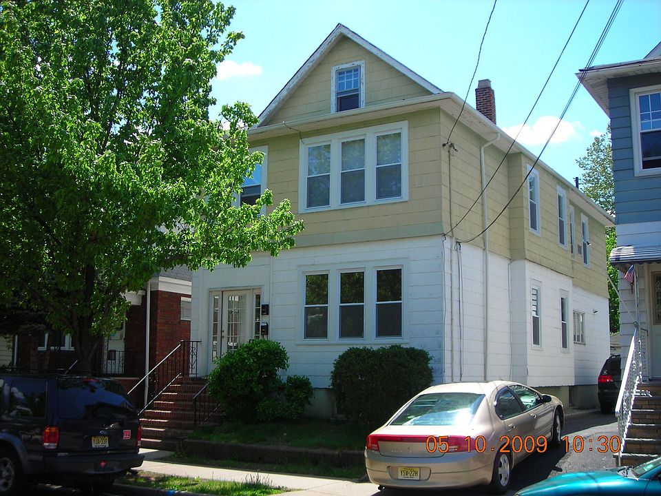 2nd image of 21 Christie Ave