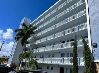 300 NE 12th Ave APT 503, Hallandale Beach, FL 33009
