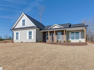 8 Marion Meadow Ln, Travelers Rest, SC 29690