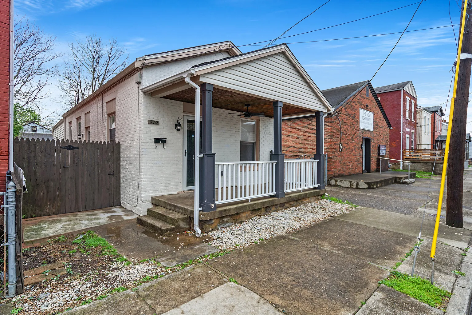 310 Elm St photo 1