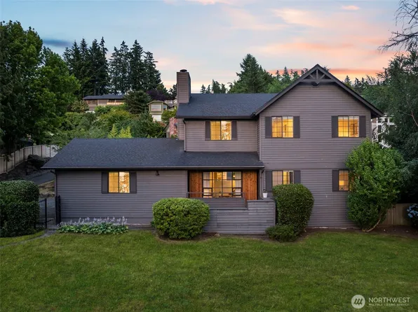 17021 76th Avenue W, Edmonds, WA 98026