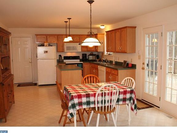 5th image of 223 Coldiron Dr