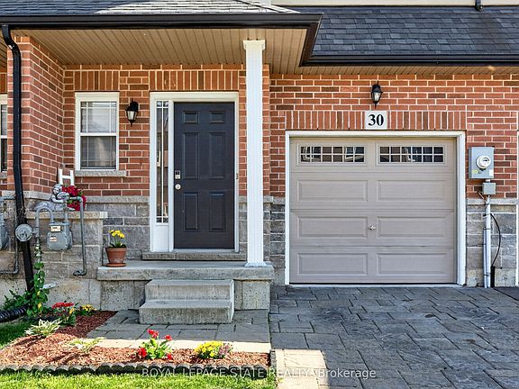 3rd image of 9 Hampton Brook Way