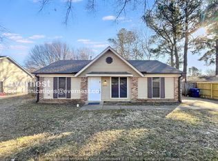 6220 Forestgate Rd, Horn Lake, MS 38637