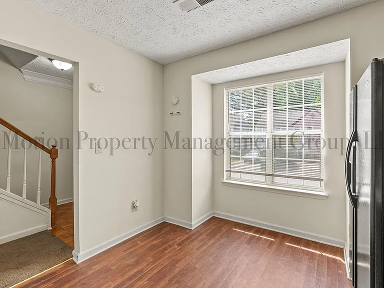 6426 Charter Way — Photo 8