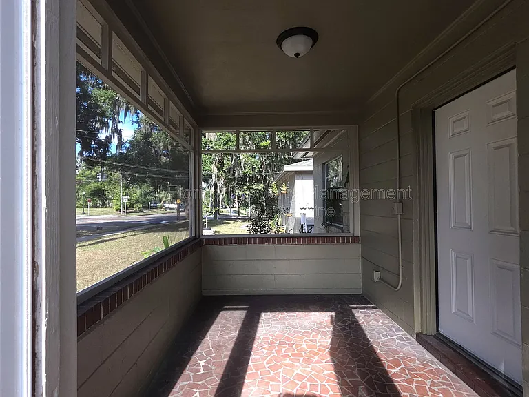 1010 E Central Blvd — Photo 23