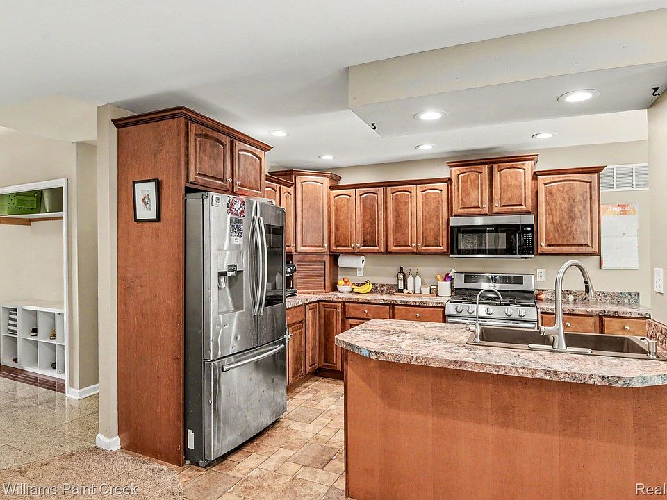 5263 Diehl Rd, photo 4