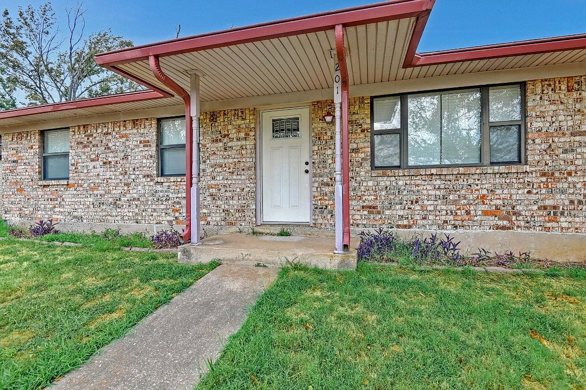 201 Ross Ave, Denison, TX 75020 MLS 20410951 Zillow