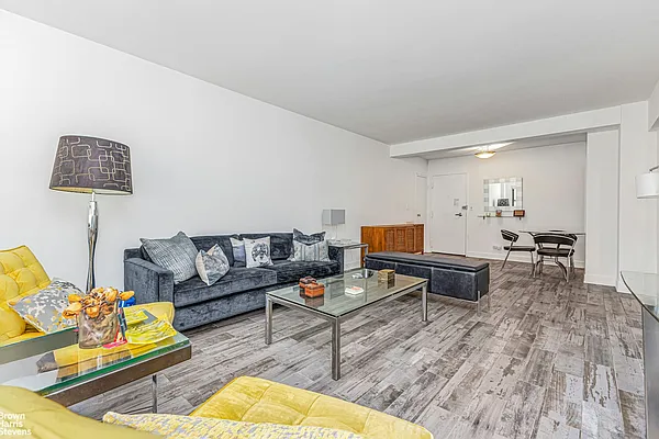 305 East 72nd Street #3DS in Lenox Hill, Manhattan | StreetEasy