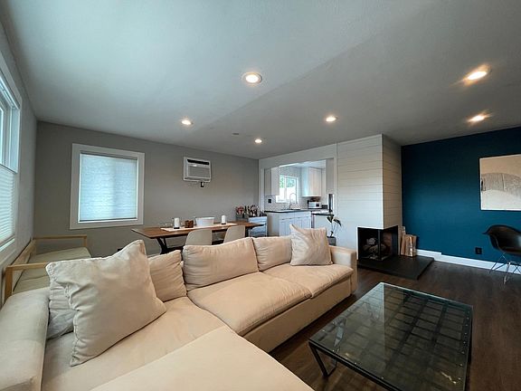 3rd image of 8061 San Hacienda Cir