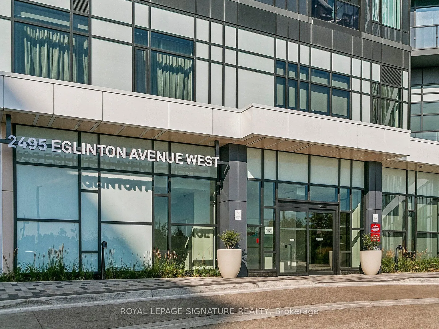2 bed, $2,995 — Photo 2