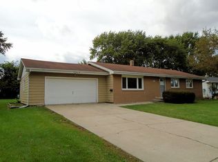 1036 N 3rd St, Rochelle, IL 61068
