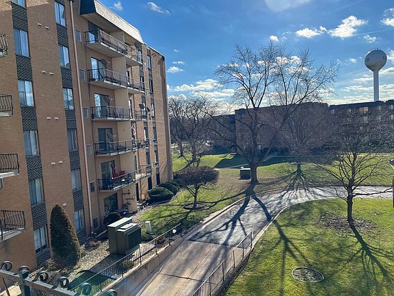 4th image of 700 Bruce Ln #310
