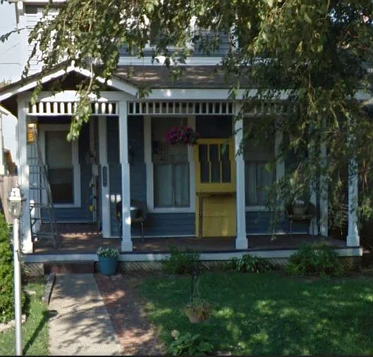 926 Greer St photo 1