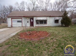 2520 SW 23rd St, Topeka, KS 66611
