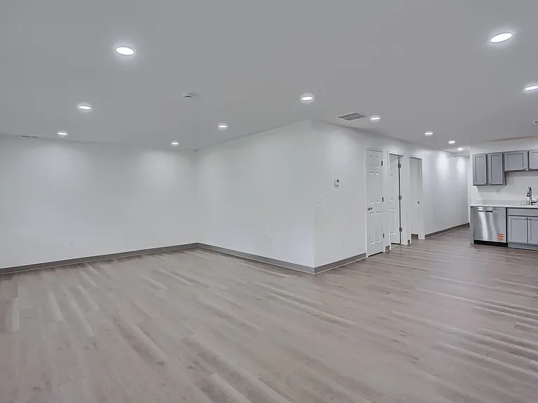 124 Kathleen Dr #7 — Photo 18