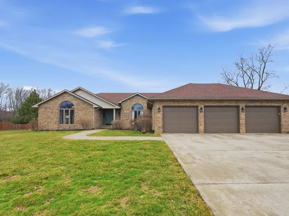 209 N Copperwood Ct, Muncie, IN 47304