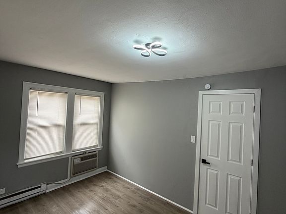 3rd image of 7805 S Central Ave #1S