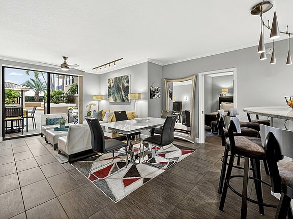 4th image of 511 Lucerne Avenue #312