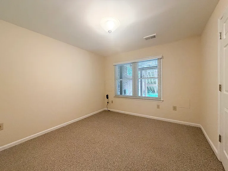 7418 Crestberry Ln — Photo 45