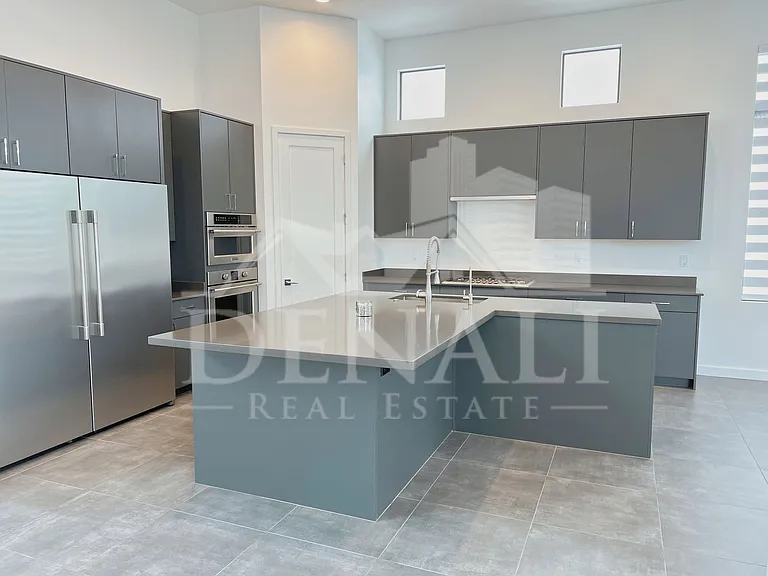 10920 E North Ln — Photo 6