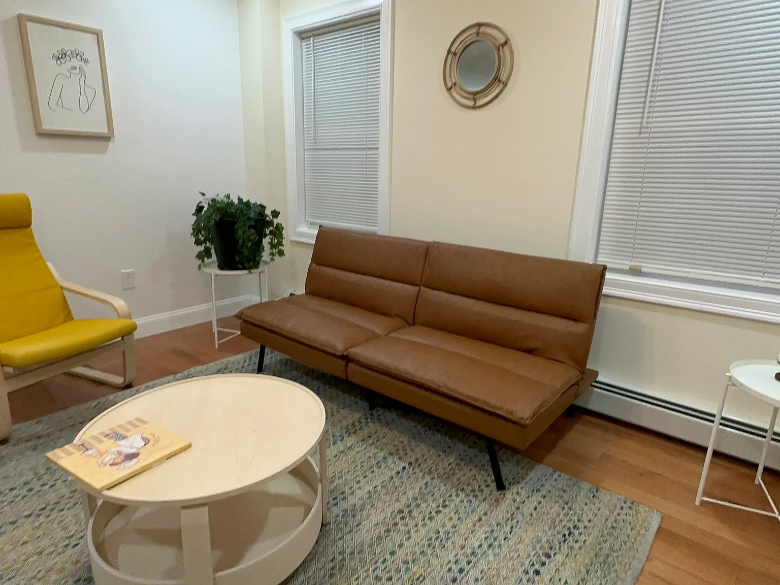 5 bed, 2.5 bath, 1800 sqft, $950 — Photo 4